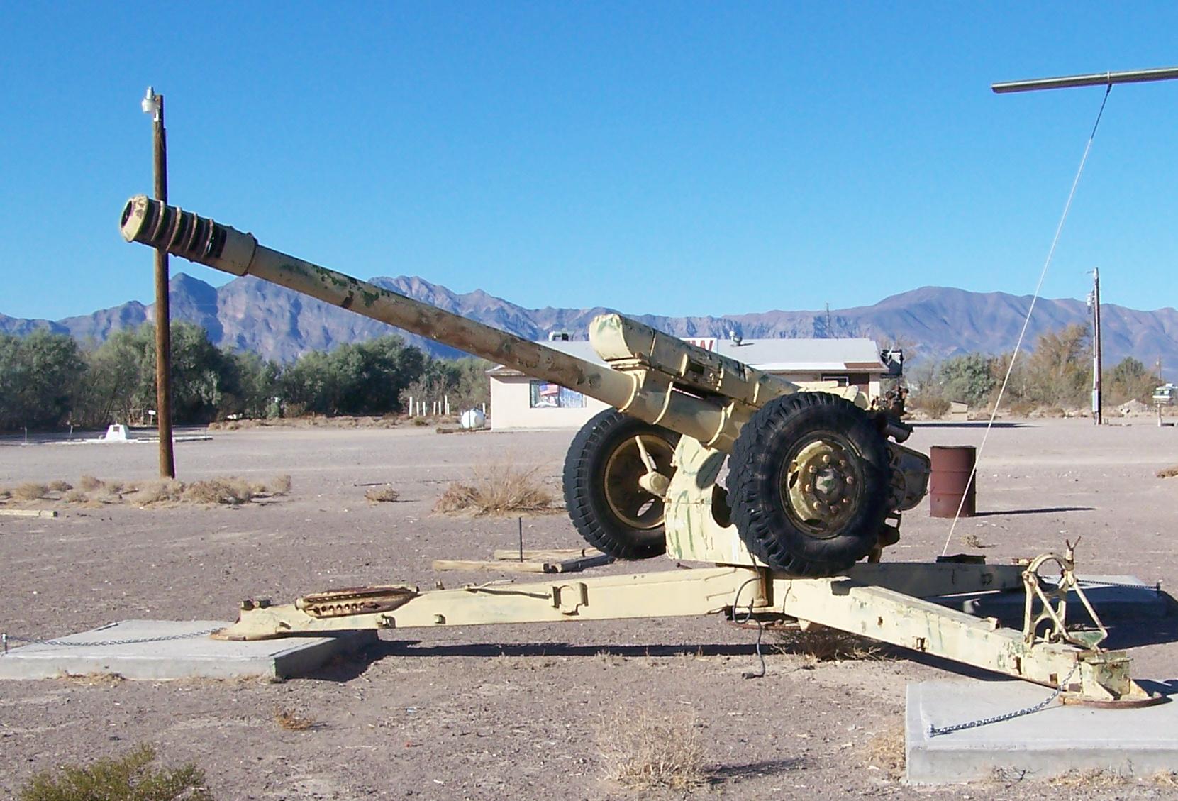 Д 30 видео. 122 Мм пушка д-30. 122 Mm Howitzer 2a18 (d-30). 122-Мм гаубица (2а18) д-30. Пушка-гаубица д-30.